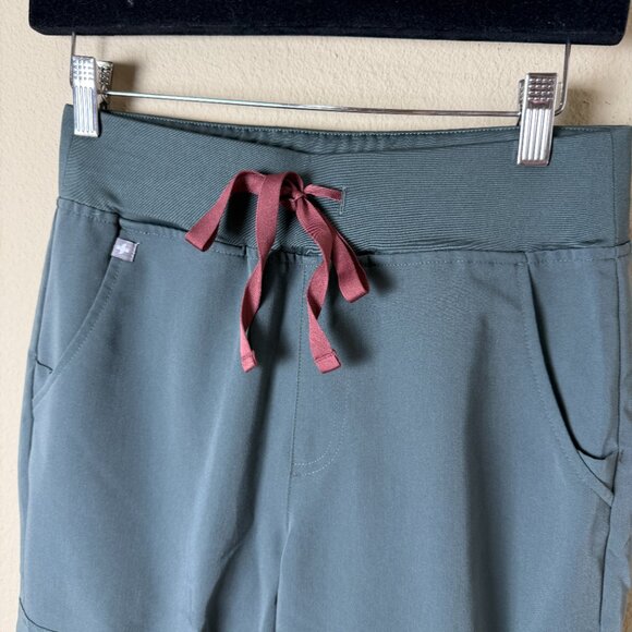 FIGS Technical Collection Grey / Green Joggers Scrubs Bottoms Pants Size Small - Picture 3 of 11